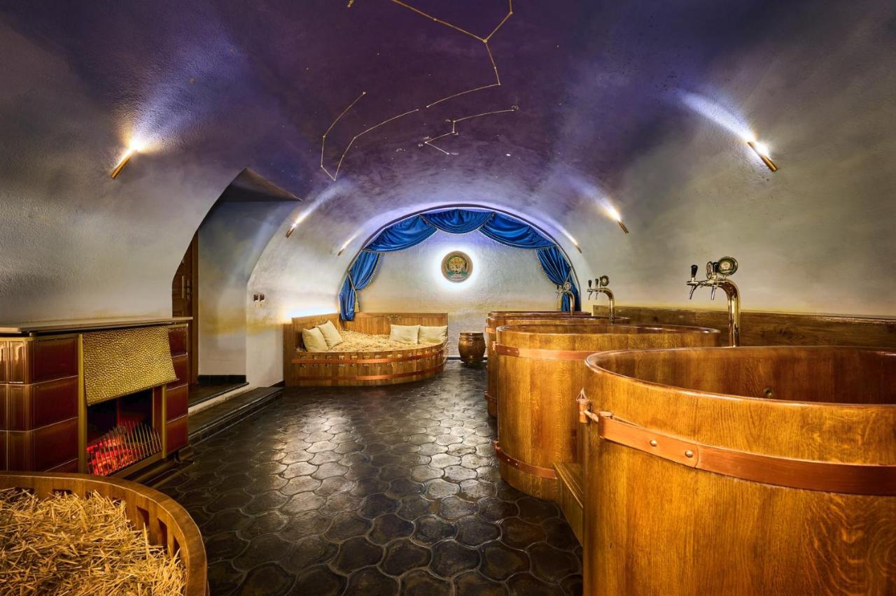 Spa Beerland Chateaux - U Zlate Hrusky / At Golden Pear Prague Exterior photo